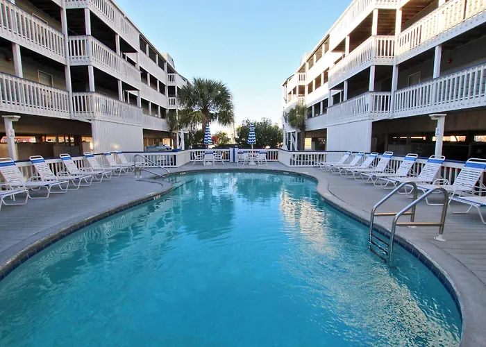 Apartment Regatta 105b By Youngs Suncoast